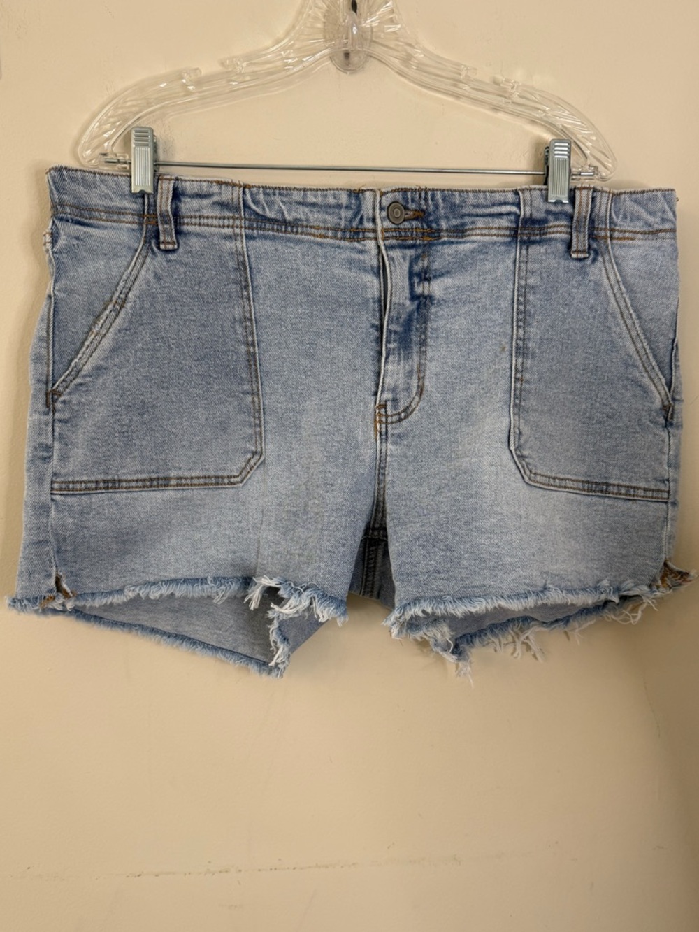 RE Generation by Celebrity Pink cutoff denim jean shorts SZ XL